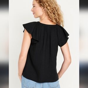 2/$15 ✨Old Navy Short Sleeve Ruffle Blouse
